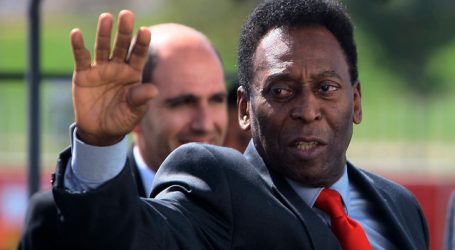 Pelé recibe el alta tras dos semanas de tratamiento