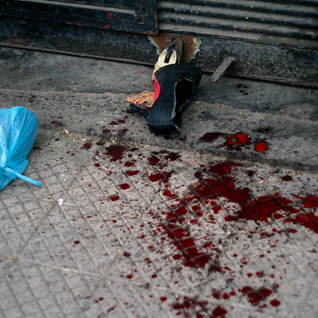 Investigan homicidio en fiesta clandestina enla comuna de Santiago