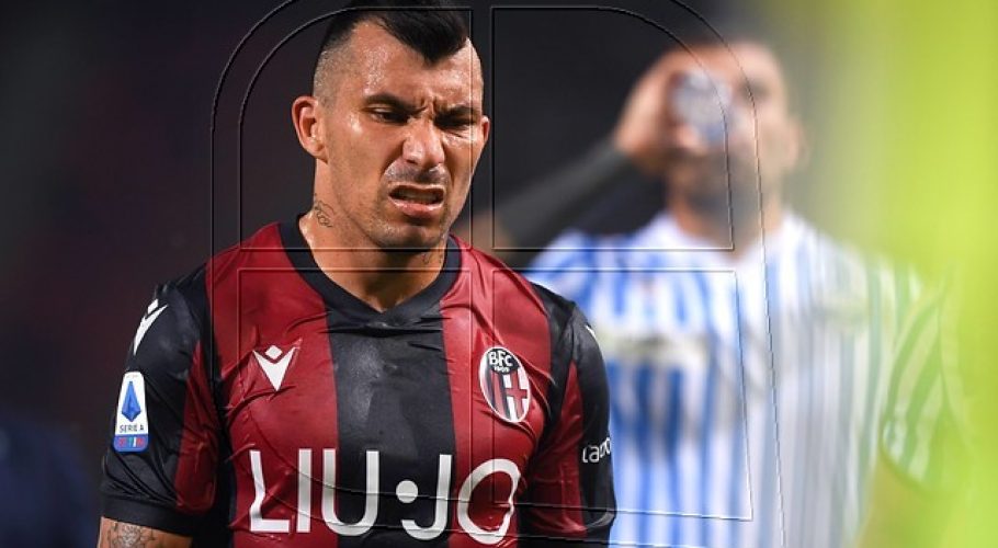 Serie A: Gary Medel vio desde el banco la derrota de Bologna ante Napoli