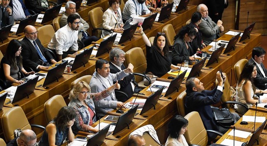 Bancada PPD reunió firmas para realizar sesión especial por licitación del litio