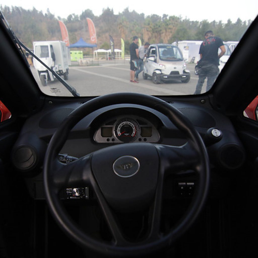 Auto eléctrico recorrerá más de 2 mil kilómetros para promover su uso