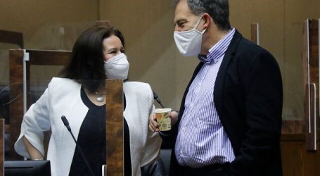 Llaman a aprobar ley que regula uso de antibióticos en salmonicultura