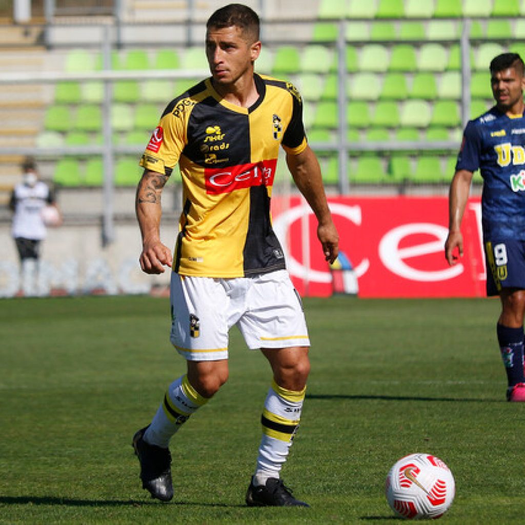 Carlos Carmona anunciaría su retiro del fútbol profesional