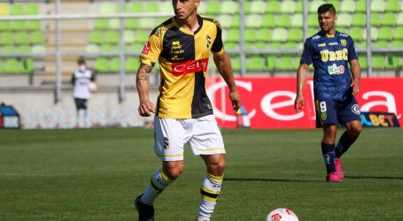 Carlos Carmona anunciaría su retiro del fútbol profesional