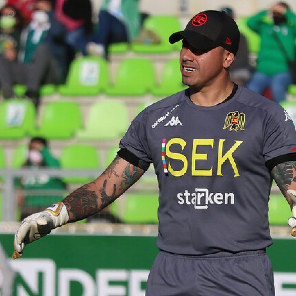 Deportes Antofagasta oficializó el fichaje del arquero Diego Sánchez