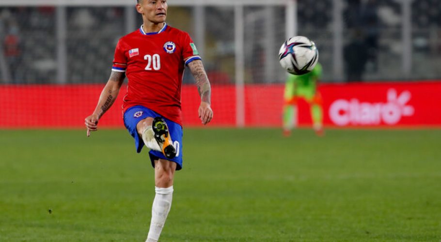 Charles Aránguiz volvió a trabajar con balón en el Bayer Leverkusen