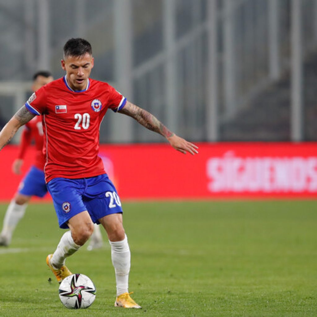 Alarma en la “Roja”: Charles Aránguiz se lesionó en el Bayer Leverkusen