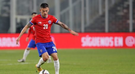 Alarma en la “Roja”: Charles Aránguiz se lesionó en el Bayer Leverkusen