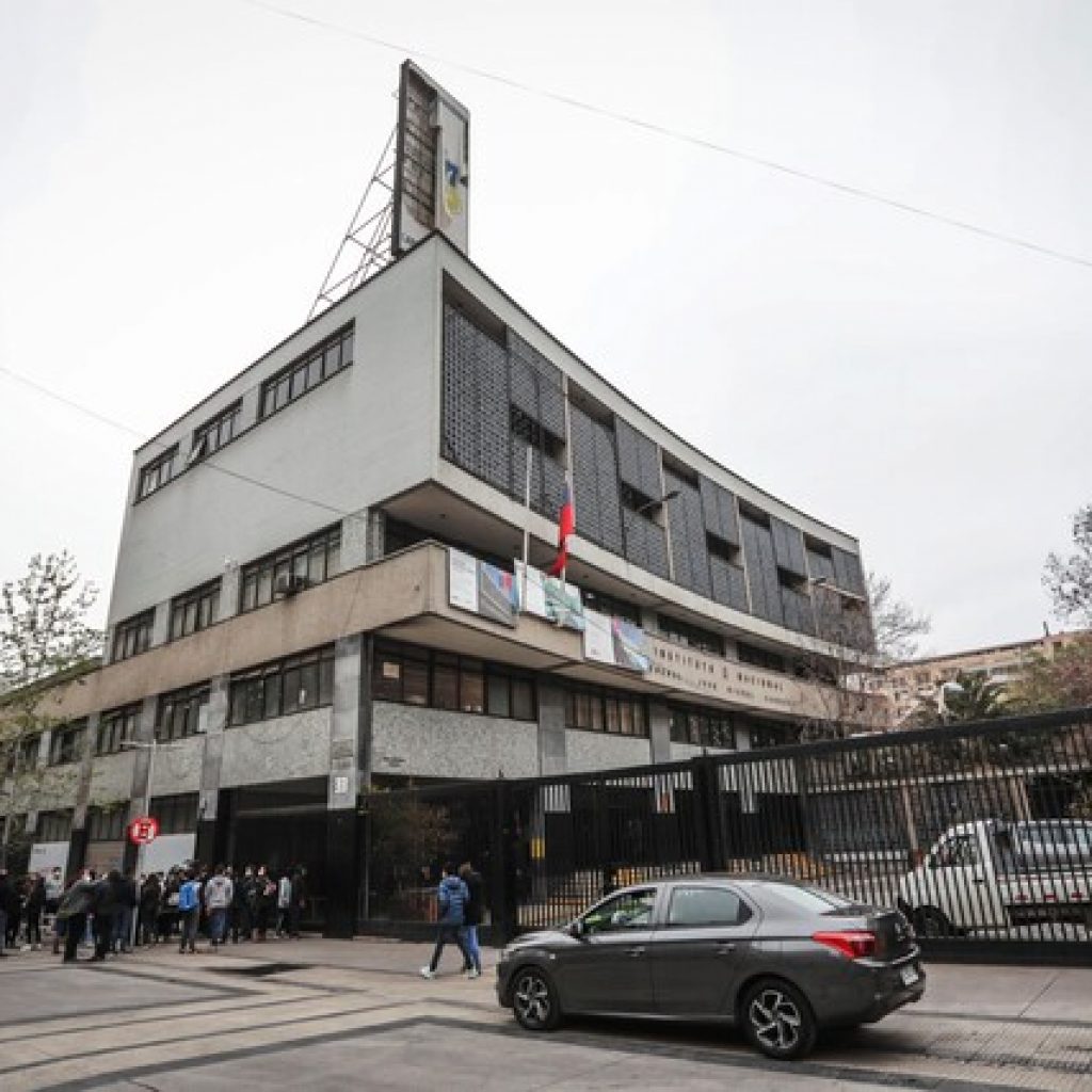 Diputados UDI responsabilizan a la oposición por crisis en el Instituto Nacional