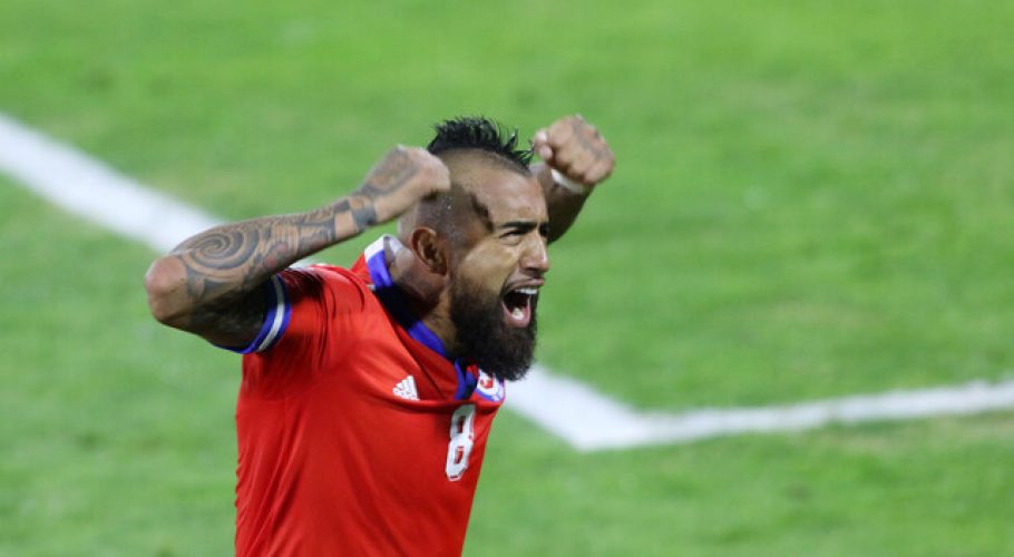 Arturo Vidal: "Nunca está muerto quien pelea. Vamos Chile!!"