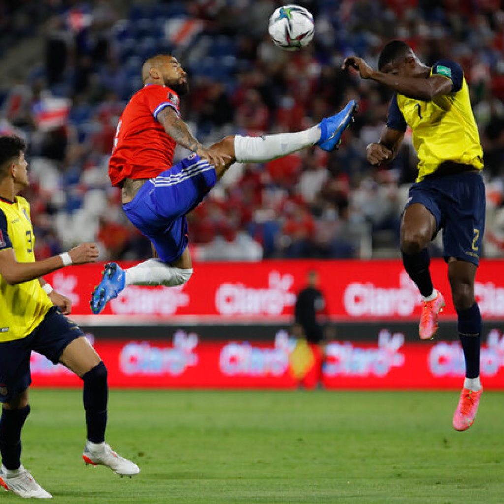FIFA reduce de tres a dos partidos la sanción a Arturo Vidal