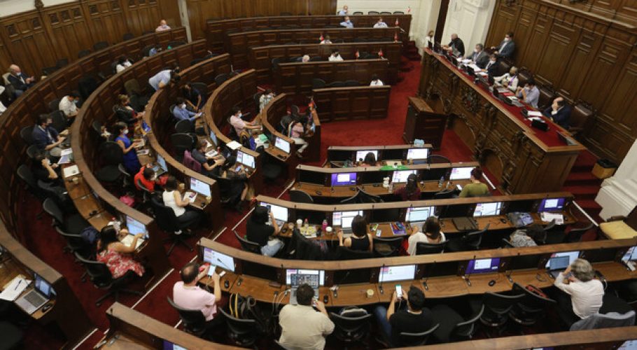CC: Comisión aprueba régimen presidencial atenuado y Congreso Unicameral