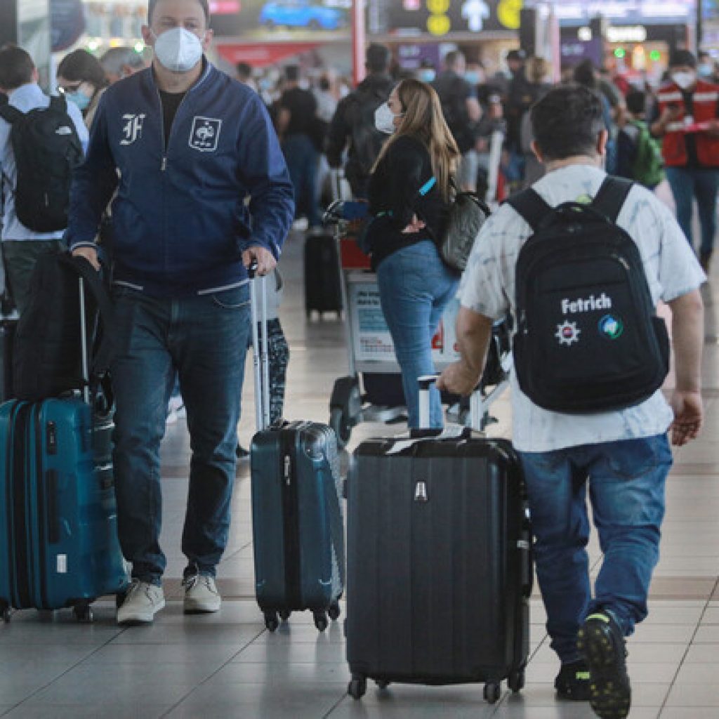 Juan Luis Castro: “Es imperativo cerrar el Aeropuerto Arturo Merino Benítez”