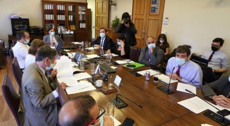 Comisión aprobó legislar sobre exenciones tributarias para financiar PGU