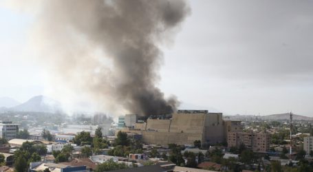 Incendio afecta al menos tres locales comerciales en San Bernardo