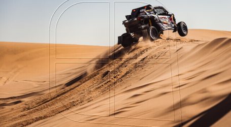 Francisco “Chaleco” López está a 680 kms de consagrarse en su 11° Dakar