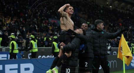 Alexis Sánchez héroe: Marca gol agónico y le da al Inter la Supercopa de Italia
