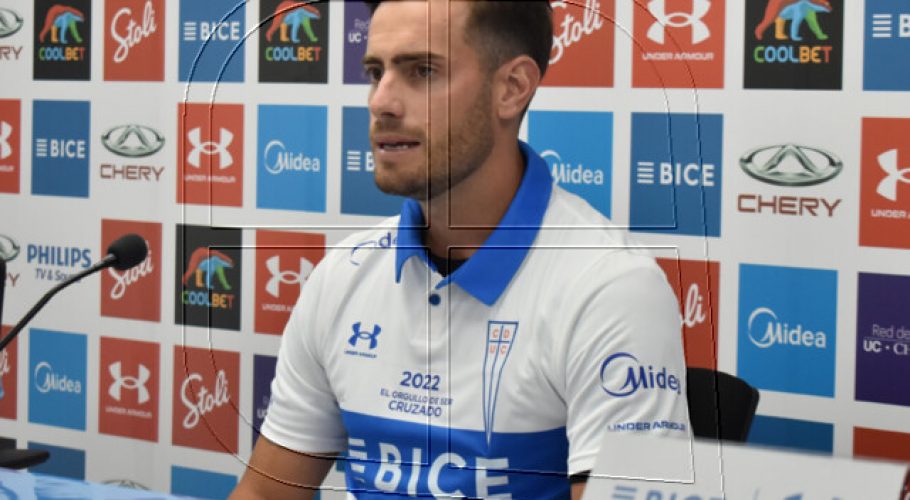 Lucas Melano presentado en Católica: "Siempre fue la prioridad llegar a la UC"