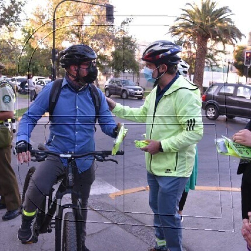 Gobernador Orrego lanza campaña preventiva para ciclistas “Préndete y Pedalea”
