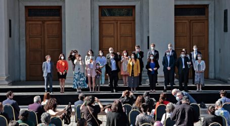 Cadem: 59% aprobó el gabinete de ministros designado por Gabriel Boric