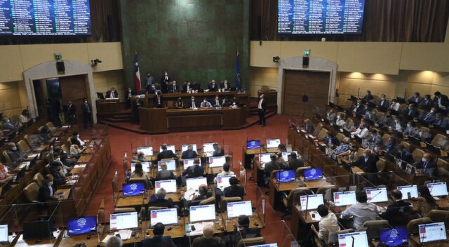 Respaldan proyecto que regula prorrateo y pago de deudas por servicios básicos