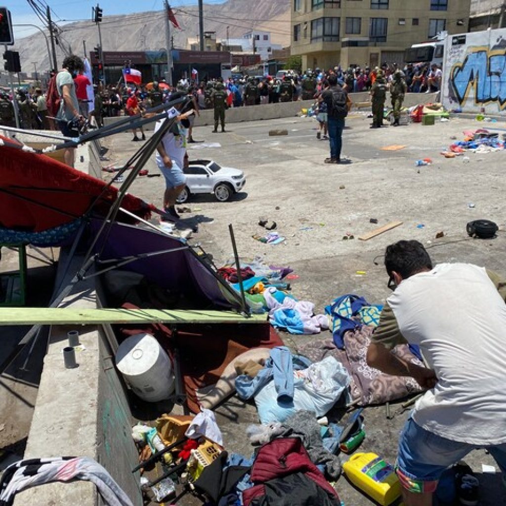 Unas 6 mil personas se manifestaron en Iquique contra la migración irregular