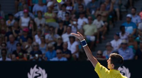 Australia: Tribunal federal decidirá el domingo sobre la deportación de Djokovic