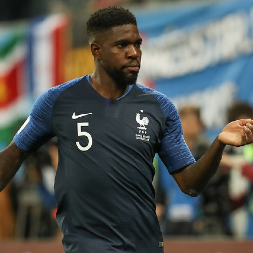 Samuel Umtiti será intervenido este martes por una fractura en el pie
