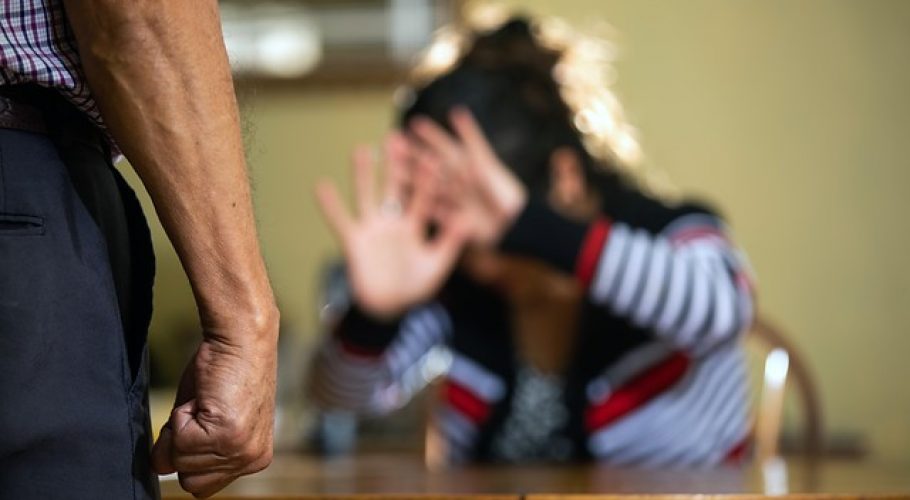 INJUV y SernamEG difunden mensajes contra la violencia en relaciones de jóvenes