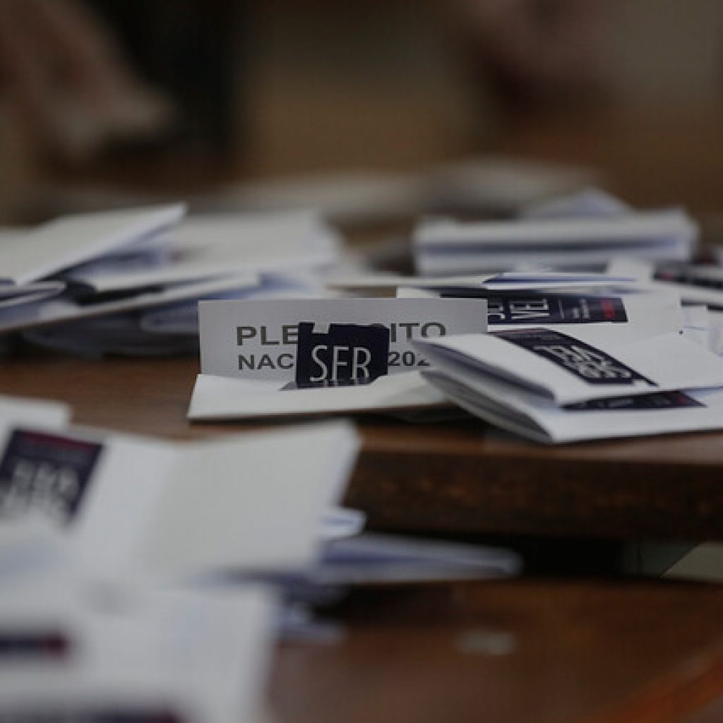 Cadem: Opción “Apruebo” se impondría en el plebiscito constitucional