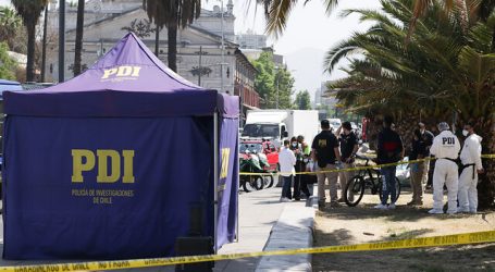 Encuentran a mujer muerta con impactos de bala en el Parque de Los Reyes