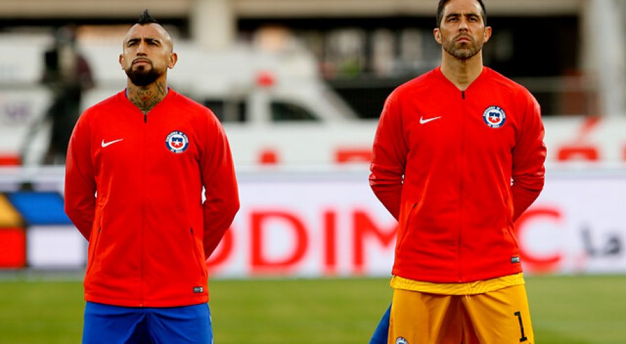 Bravo y Vidal celebraron en redes el valioso triunfo de la 'Roja' en La Paz