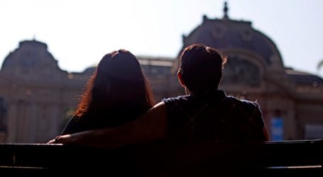 Ipsos: El 67% de los chilenos con pareja asegura que celebrará San Valentín