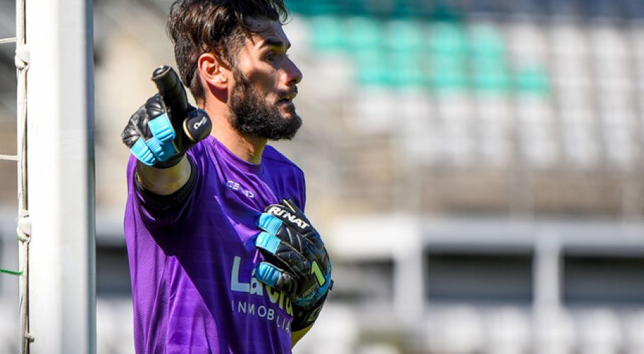 Deportes Valdivia comunicó la renovación de Paulo Garcés