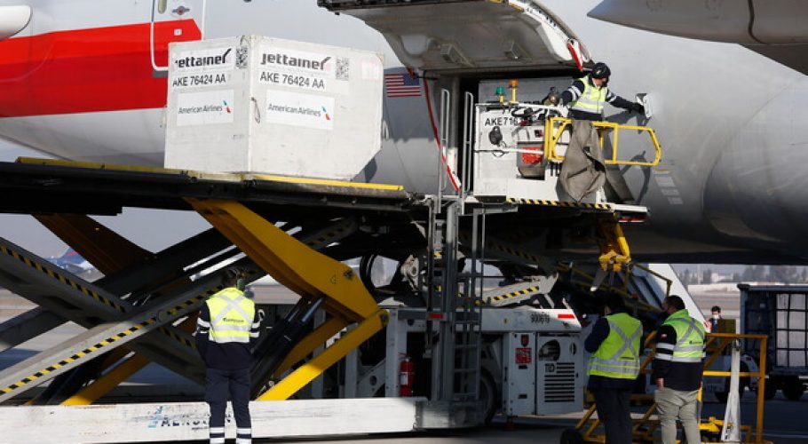 COVID-19: Llegan al país 308.490 nuevas dosis de vacunas Pfizer