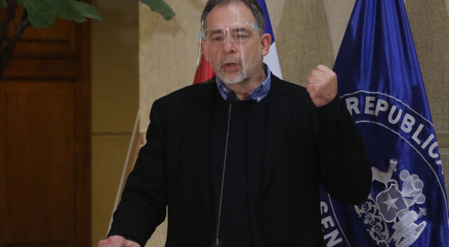 Girardi llamó a pedir ayuda internacional por incendios en Tierra del Fuego