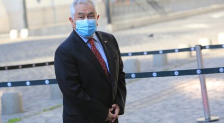 Ministro Paris respondió a alcalde Jadue por presencialidad en los colegios