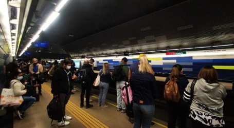 Metro de Santiago informó operación parcial de la Línea 5