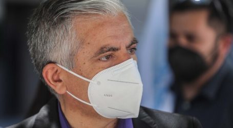 Colegio de Profesores entregó carta al ministro de Educación por vuelta a clases