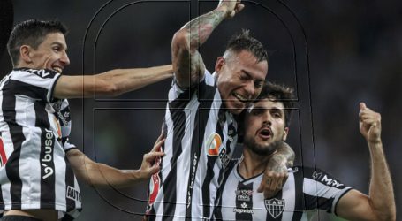 Eduardo Vargas fue clave en título del Atlético Mineiro en Supercopa de Brasil