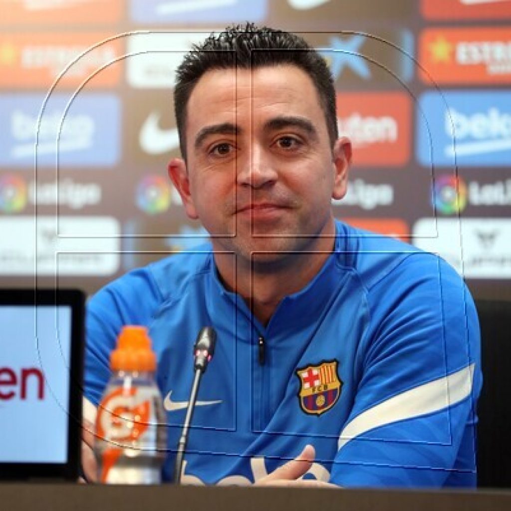 Xavi: "No descartamos absolutamente nada en la Liga española"
