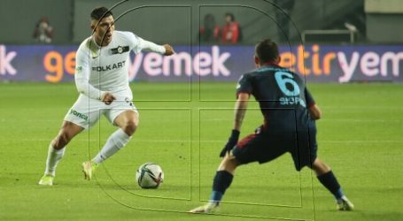 Turquía: Pinares y Rodríguez aportan con asistencias en triunfo de Altay Spor