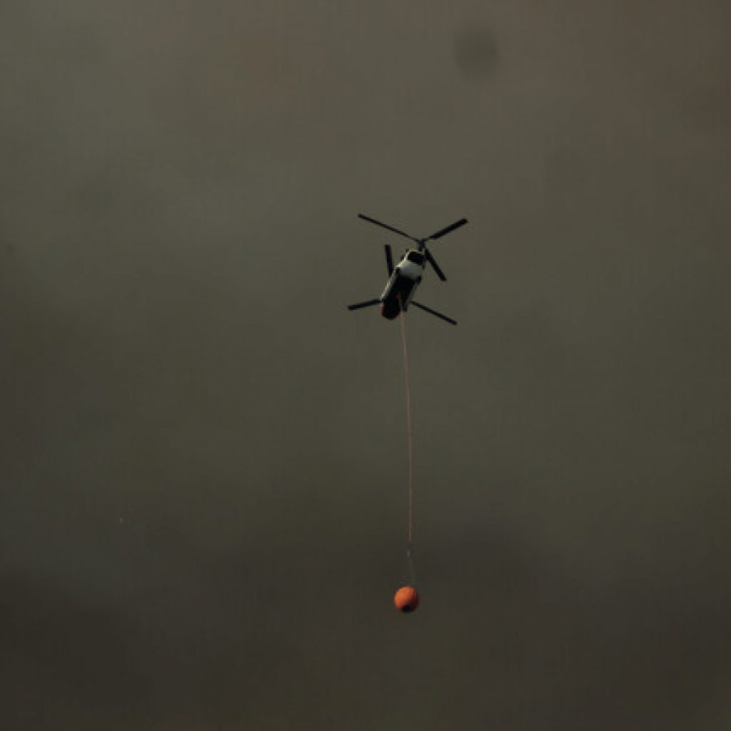 Helicóptero de Conaf se estrelló mientras combatía incendio forestal