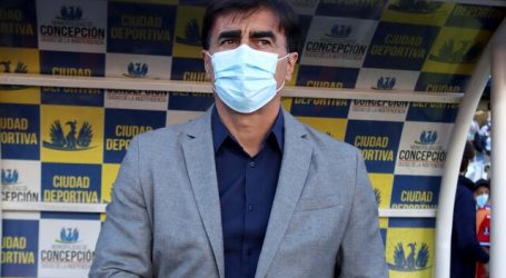 Quinteros: “Con el tema de incorporar un jugador más, esa solución no está”