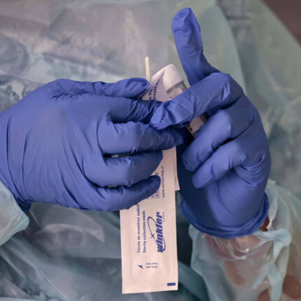 Chile superó los 30 millones de exámenes, incluyendo PCR y test de antígeno