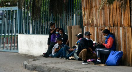 Data Influye: Chilenos esperan que se detenga el flujo irregular de migrantes