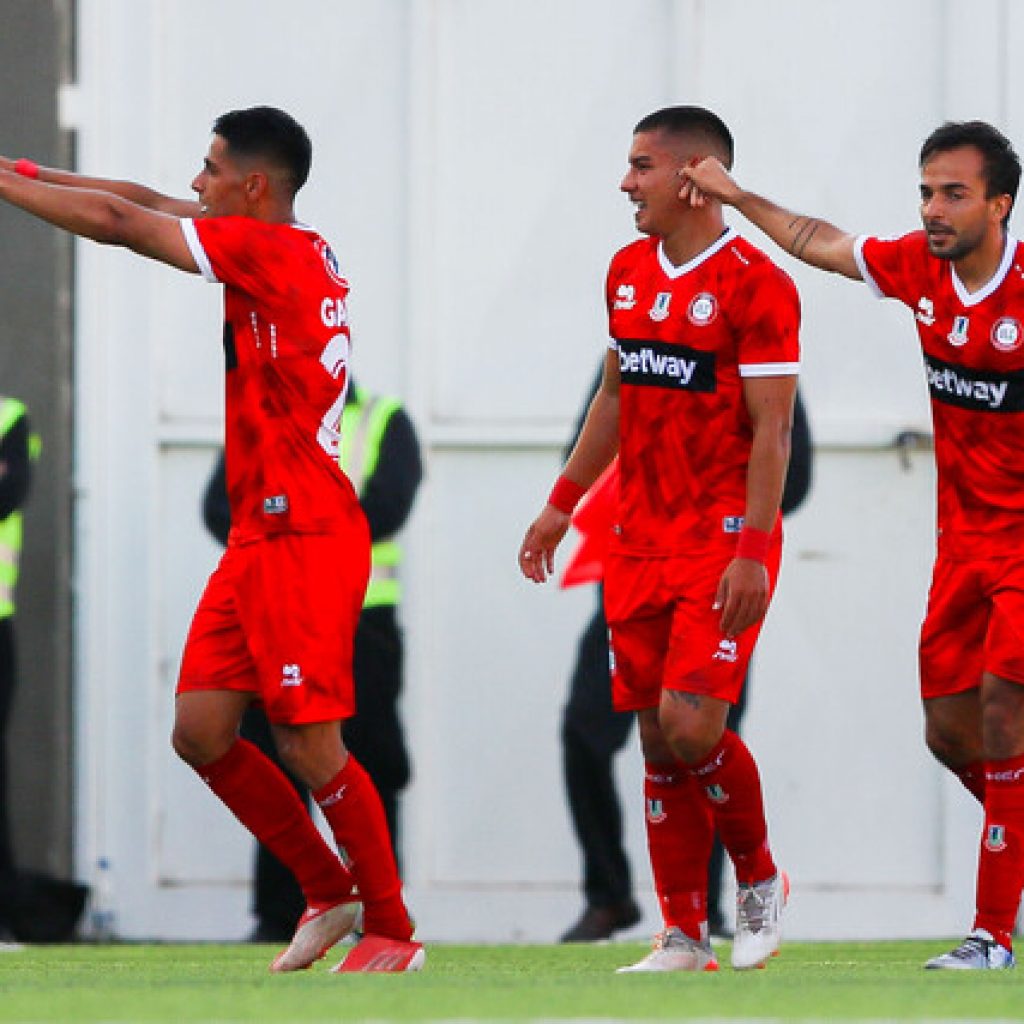 U. La Calera sigue sin ganar en el Campeonato al empatar en casa con Everton