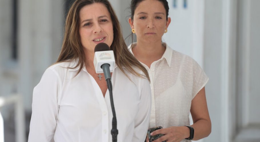 Teresa Marinovic será denunciada a la Comisión de Ética de la CC