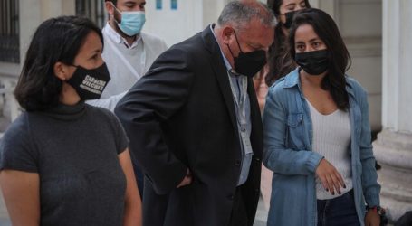 Gobernador Mundaca apoyó a constituyentes de que han sido amenazados