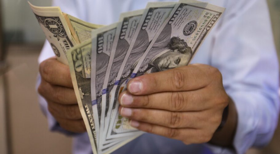 Precio del dólar abre la semana al alza tras datos del último IPC